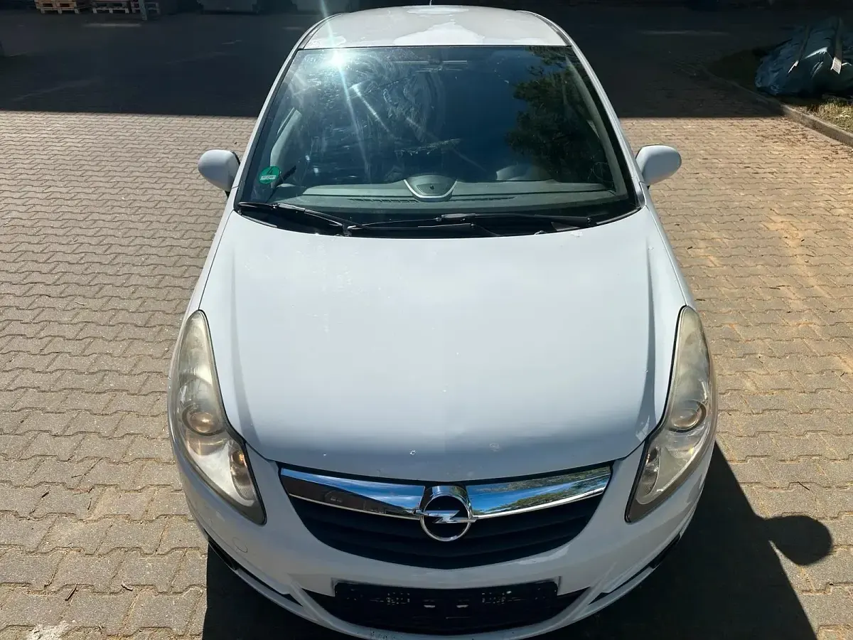 Gebraucht Opel Corsa 80 PS (58 kW) 2008 Weiß Kleinwagen