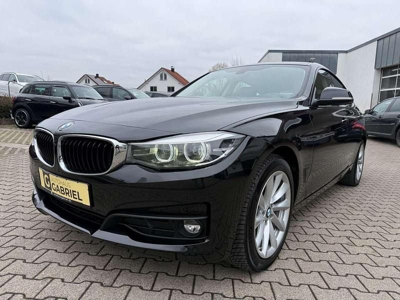Gebraucht BMW 320 190 PS (139 kW) 2019 Saphirschwarz Limousine