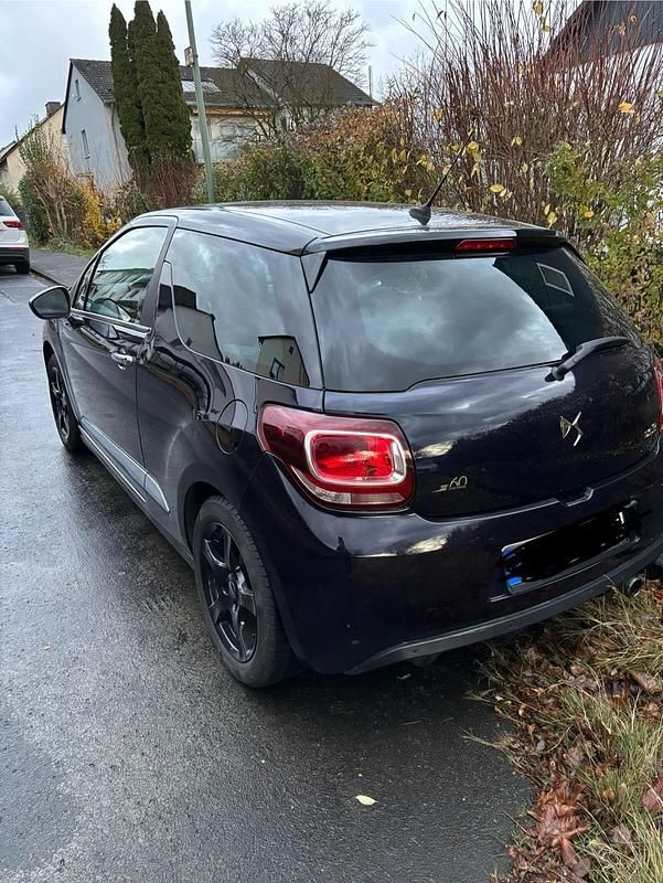 Gebraucht Citroën DS3 110 PS (80 kW) 2015 Schwarz Kleinwagen