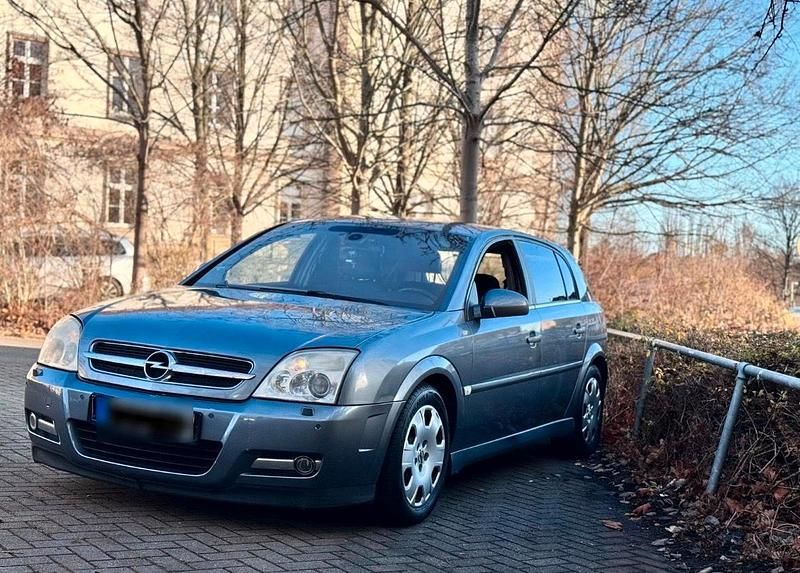 Grau Gebraucht 2003 Opel Signum Kleinwagen | 1.999 € (Fairer Preis) - Bild 1/4