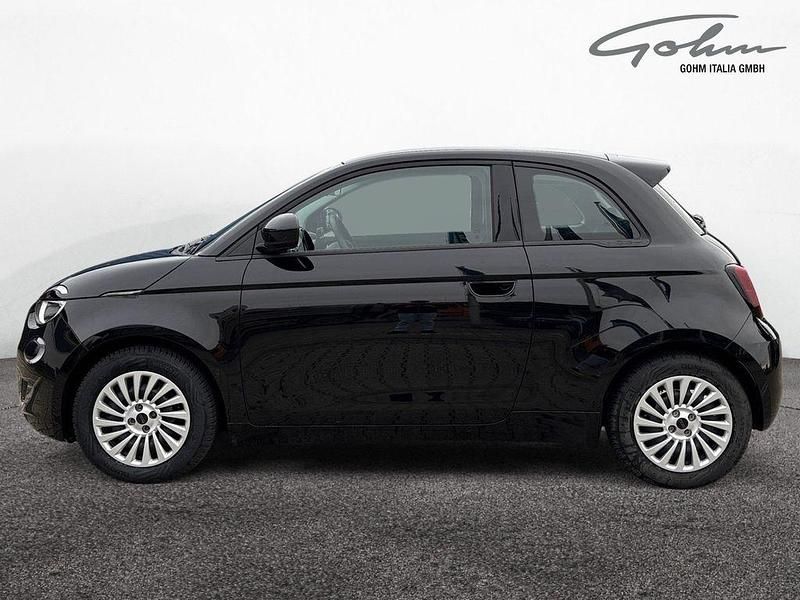 Gebraucht Fiat 500e Action 69 kW (95 PS) 2022 Schwarz Limousine