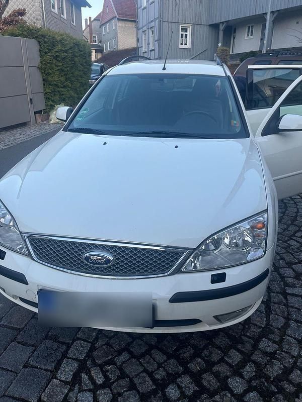 Gebraucht Ford Mondeo Trend 131 PS (96 kW) 2003 Weiß Kombi
