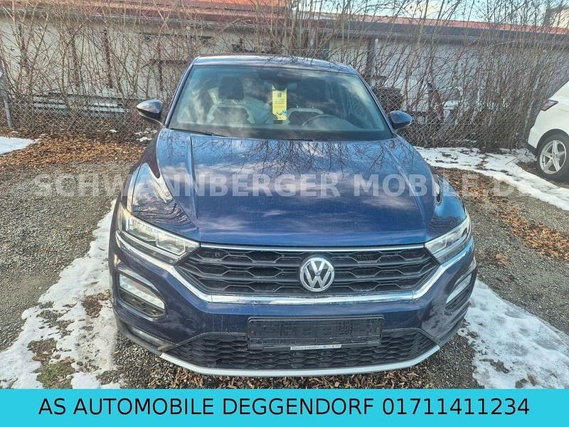 Blau Gebraucht 2019 VW T-Roc Sportline SUV | 15.500 € (Fairer Preis) - Bild 1/4