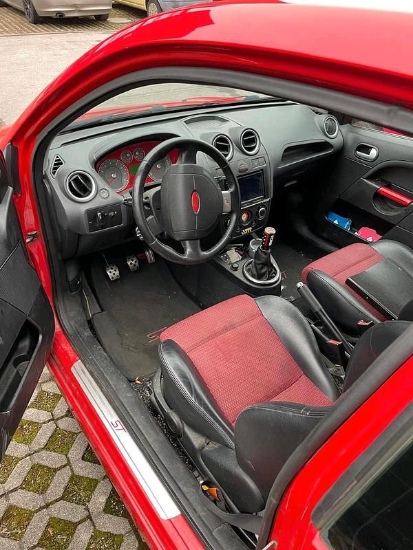 Gebraucht Ford Fiesta Limited 150 PS (110 kW) 2007 Rot Kleinwagen