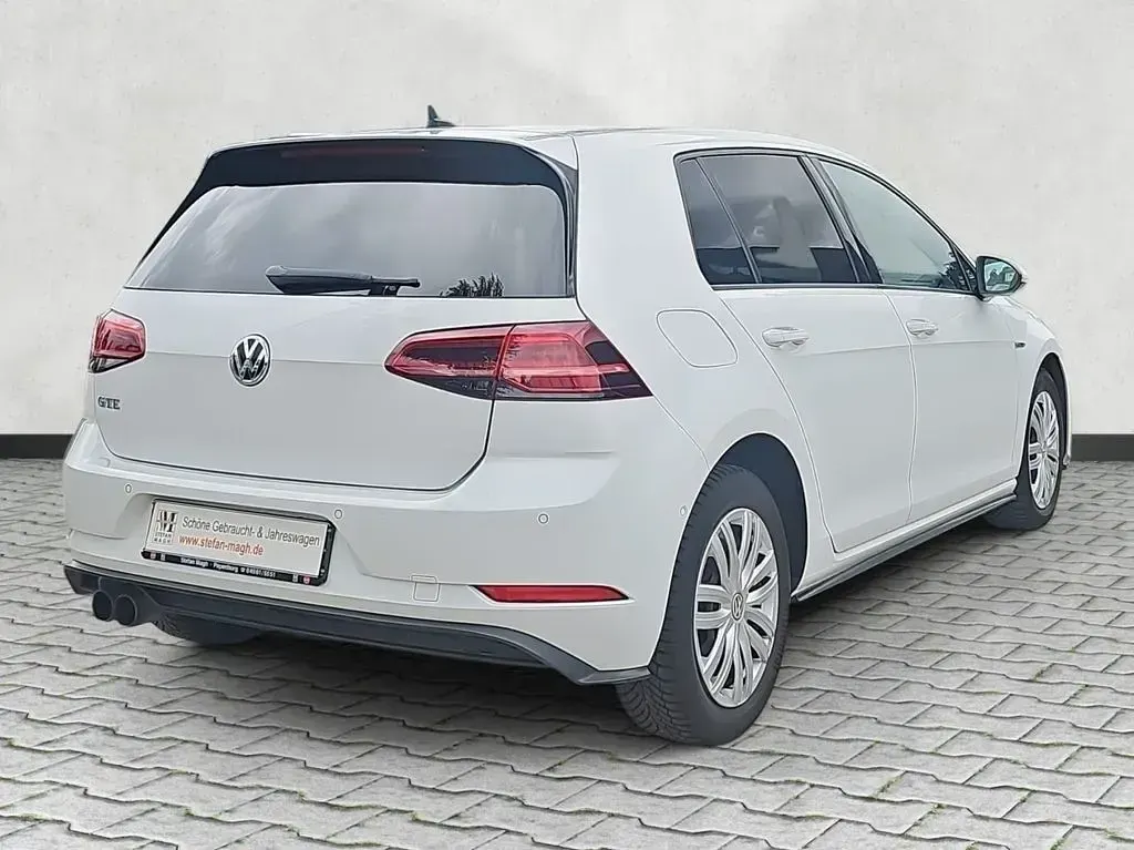 Gebraucht VW Golf VII GTE 150 PS (110 kW) 2017 Weiß Limousine