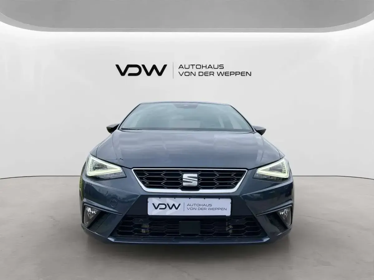 Gebraucht Seat Ibiza FR 116 PS (85 kW) 2024 Magnetic grau Kleinwagen