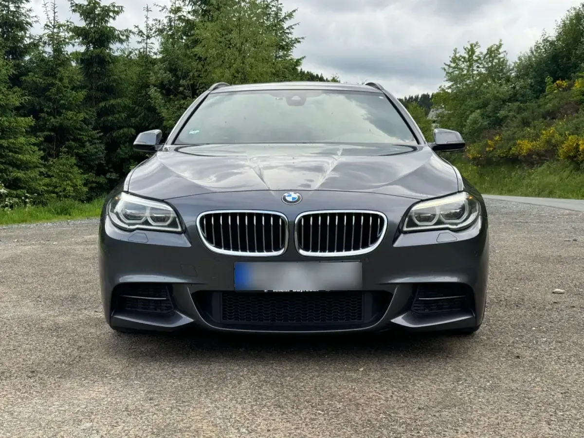 Gebraucht BMW 530 Shadowline 258 PS (189 kW) 2017 Grau Kombi