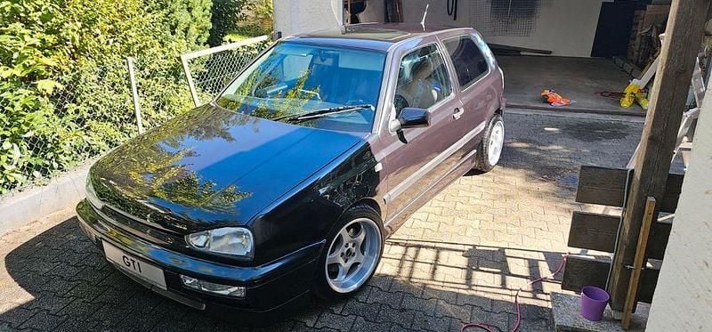 Schwarz Gebraucht 1994 VW Golf III Edition Limousine | 6.290 € - Bild 1/4
