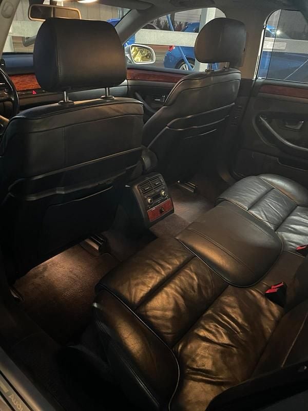 Usata Audi A8 335 CV (246 kW) 2003 Argento Berlina