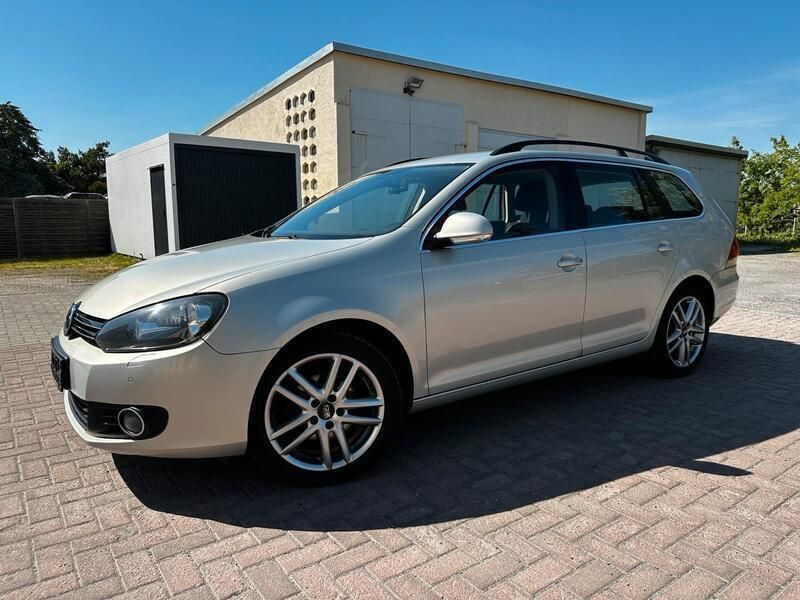 Silber Gebraucht 2010 VW Golf VI Comfortline Kombi | 3.599 € (Fairer Preis) - Bild 1/4