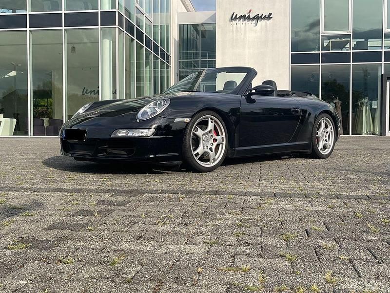 Schwarz Gebraucht 2005 Porsche 911 Carrera S Cabriolet Cabrio | 56.999 € (Fairer Preis) - Bild 1/4