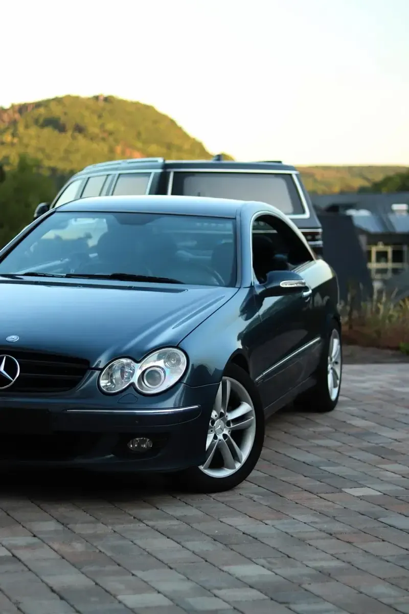 Gebraucht Mercedes CLK280 231 PS (169 kW) 2007 Blau Coupé