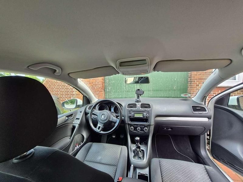 Gebraucht 2018 VW Golf VII Limousine | 6.000 € (Fairer Preis) - Bild 1/4