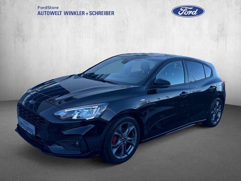 Obsidianschwarz metallic Gebraucht 2021 Ford Focus ST-Line X Limousine | 15.490 € (Fairer Preis) - Bild 1/4