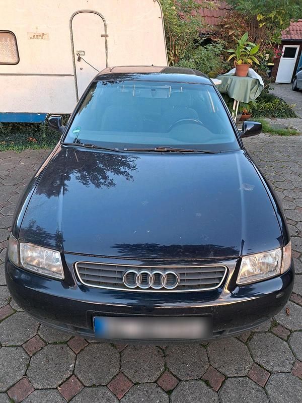 Blau Gebraucht 1997 Audi A3 Kleinwagen | 800 € (Superpreis) - Bild 1/4