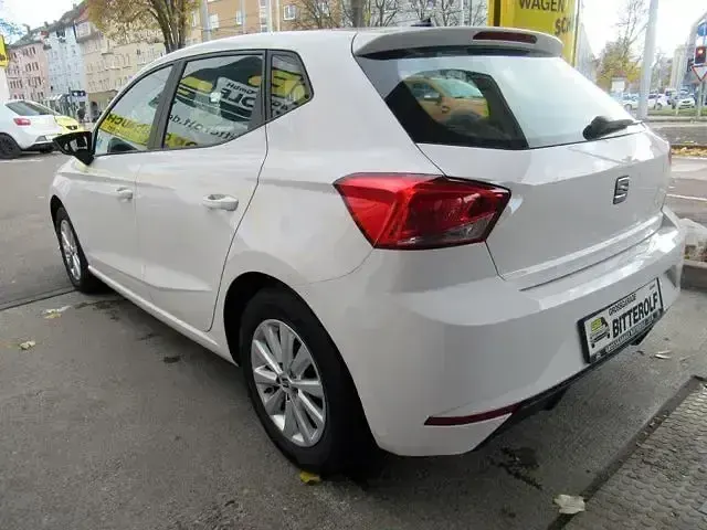 Gebraucht Seat Ibiza Style 95 PS (69 kW) 2022 Weiß Limousine