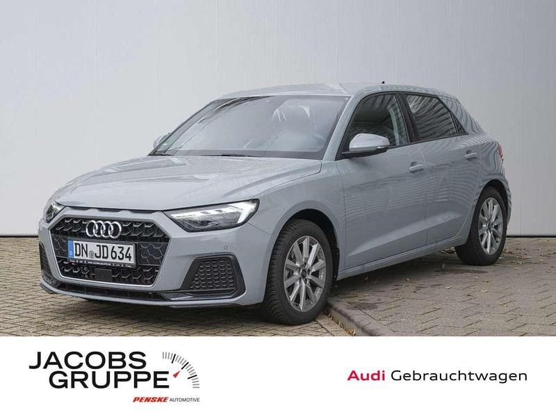 Pfeilgrau Gebraucht 2025 Audi A1 Sportback Kleinwagen | 26.680 € (Fairer Preis) - Bild 1/4