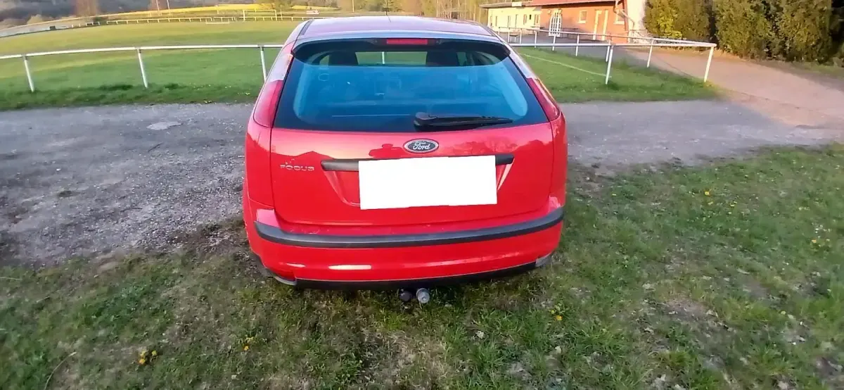 Gebraucht Ford Focus 80 PS (58 kW) 2005 Rot Limousine