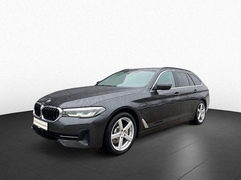 Gebraucht BMW 530e Comfort Edition 292 PS (214 kW) 2021 Sophistograu (grau) Kombi