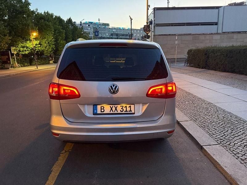 Gebraucht VW Sharan Trendline 150 PS (110 kW) 2011 Silber Van / Kleinbus