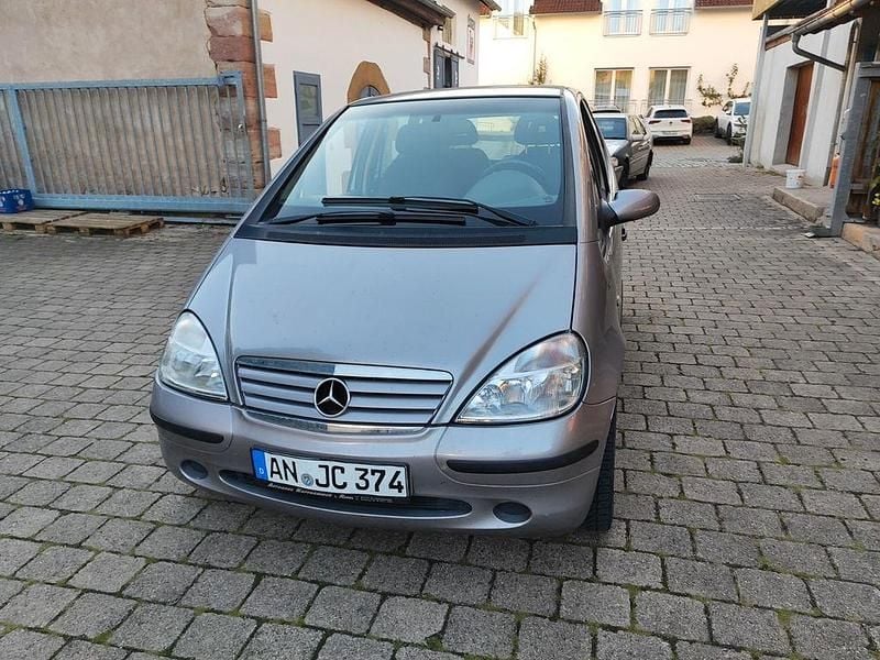 Silber Gebraucht 2000 Mercedes A140 Elegance Van / Kleinbus | 1.000 € (Superpreis) - Bild 1/4