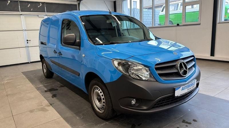 Gebraucht Mercedes Citan 111 116 PS (85 kW) 2021 Blau Van / Kleinbus