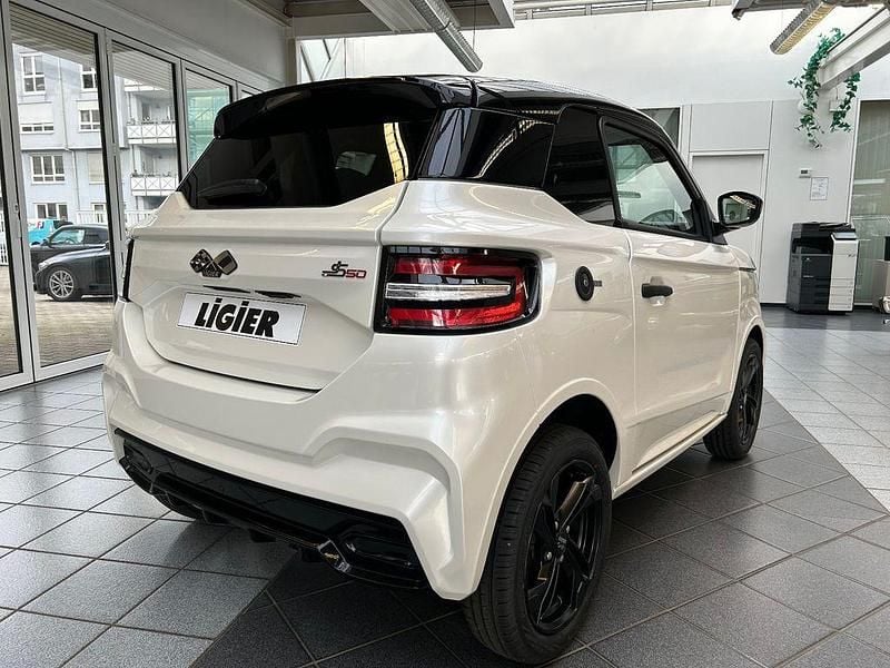 Nouă Ligier JS50 2026 Alb Hatchback