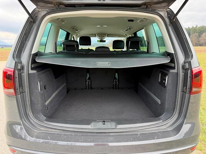 Gebraucht Seat Alhambra XCELLENCE 150 PS (110 kW) 2019 Grau Van / Kleinbus