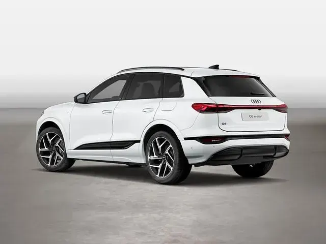 Gebraucht Audi e-tron Performance 225 kW (306 PS) 2025 SUV