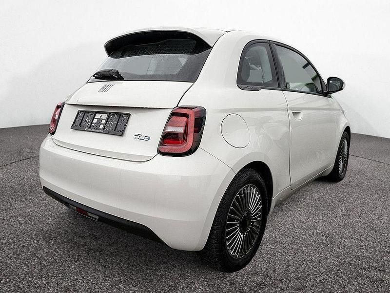 Gebraucht Fiat 500e 86 kW (118 PS) 2023 Weiß Kleinwagen