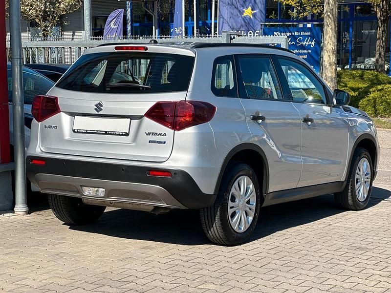 Gebraucht Suzuki Vitara 129 PS (94 kW) 2021 Silber SUV