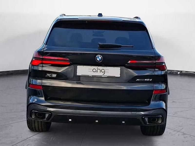 Nouă BMW X5 352 CP (258 kW) 2026 Negru SUV
