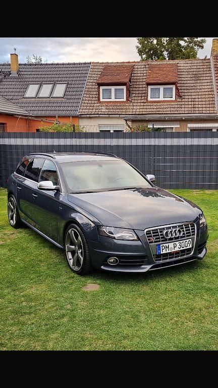 Gebraucht Audi S4 Ambiente 333 PS (244 kW) 2011 Grau Kombi