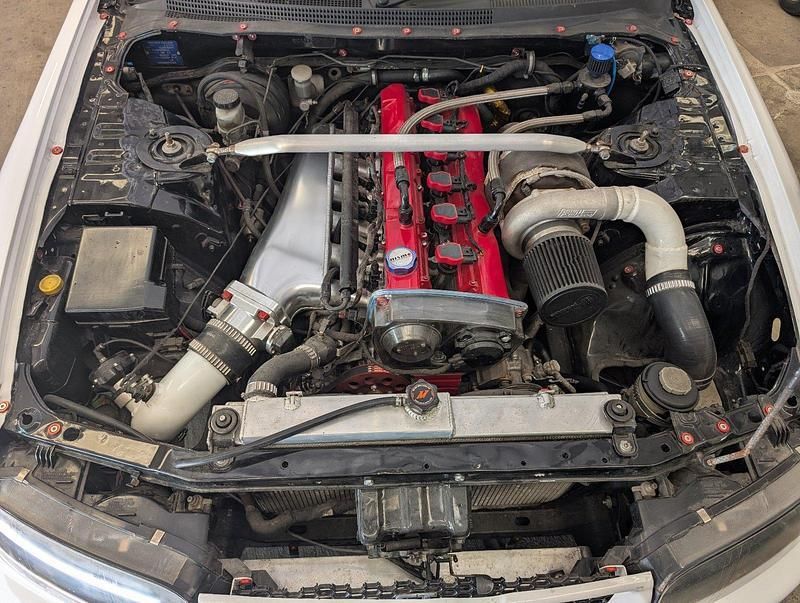 Weiß Gebraucht 1994 Nissan Skyline Coupé | 29.000 € - Bild 1/4