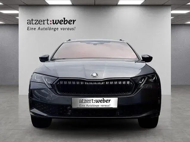 Neu Skoda Octavia SportLine 150 PS (110 kW) 2026 Grau Kombi