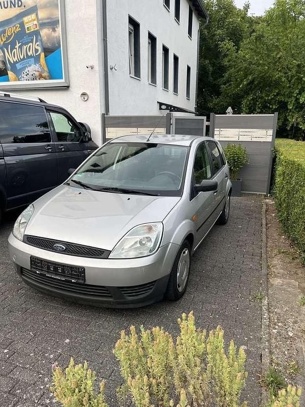 Gebraucht 2004 Ford Fiesta Kleinwagen | 1.650 € (Fairer Preis) - Bild 1/4