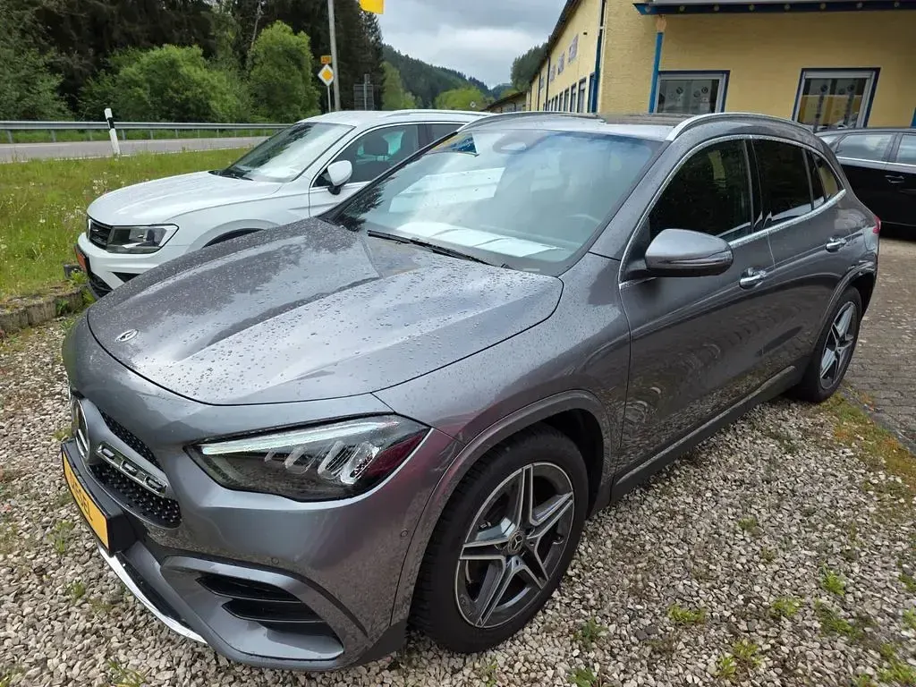Gebraucht Mercedes GLA180 AMG 116 PS (85 kW) 2025 Grau SUV
