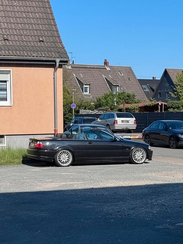 Schwarz Gebraucht 2000 BMW 323 Cabriolet Cabrio | 3.499 € (Guter Preis) - Bild 1/4