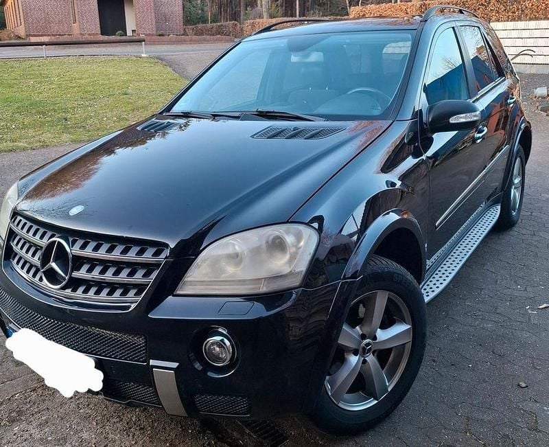 Gebraucht Mercedes ML320 224 PS (164 kW) 2007 Schwarz SUV
