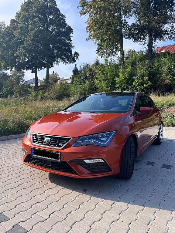 Orange Gebraucht 2018 Seat Leon ST FR Kombi | 13.300 € (Guter Preis) - Bild 1/4