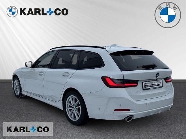 Gebraucht BMW 320 Shadowline 190 PS (139 kW) 2024 Alpinweiss iii Kombi