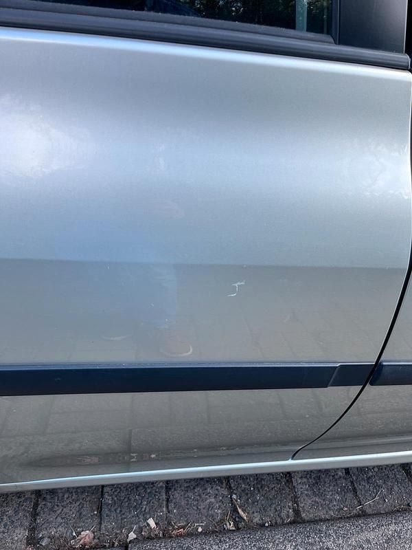 Gebraucht Toyota Auris 124 PS (91 kW) 2007 Grau Kleinwagen