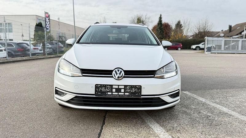 Weiß Gebraucht 2020 VW Golf VII Comfortline Kombi | 11.450 € (Superpreis) - Bild 1/4