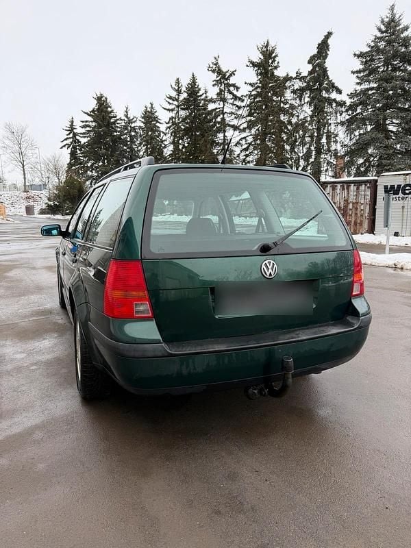 Gebraucht VW Golf IV 101 PS (74 kW) 2001 Grün Kombi