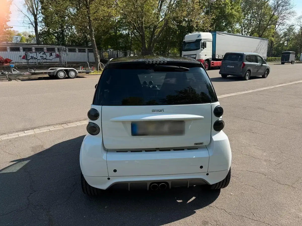 Gebraucht Smart ForTwo Coupé Brabus Xclusive 102 PS (75 kW) 2012 Weiß Coupé