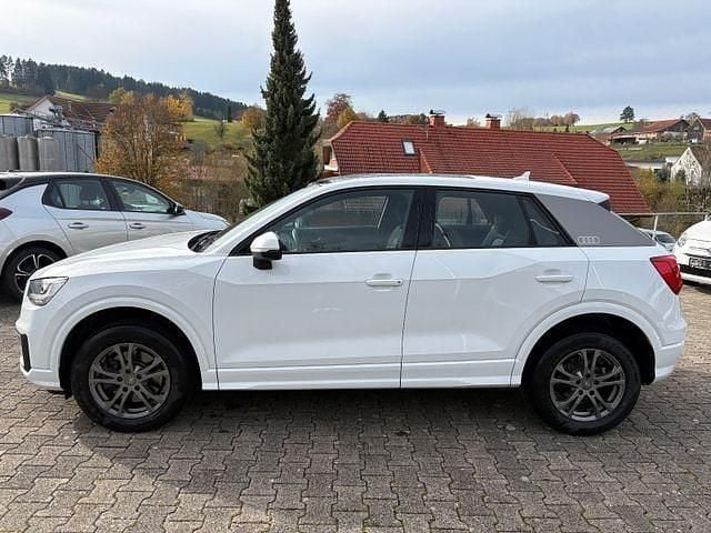Gebraucht Audi Q2 Sport 150 PS (110 kW) 2017 Ibisweiss SUV