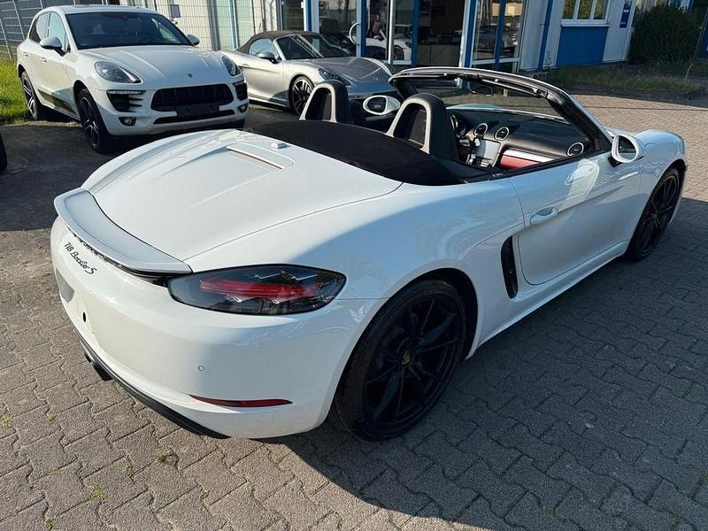 Gebraucht Porsche Boxster 349 PS (256 kW) 2017 Weiß Cabrio