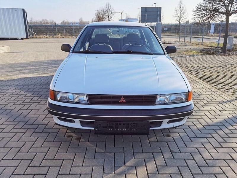 Weiß Gebraucht 1992 Mitsubishi Lancer Top Limousine | 2.990 € - Bild 1/4