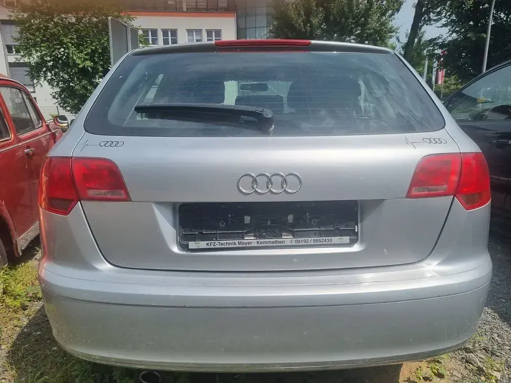 Gebraucht Audi A3 Attraction 102 PS (75 kW) 2006 Silber Kleinwagen