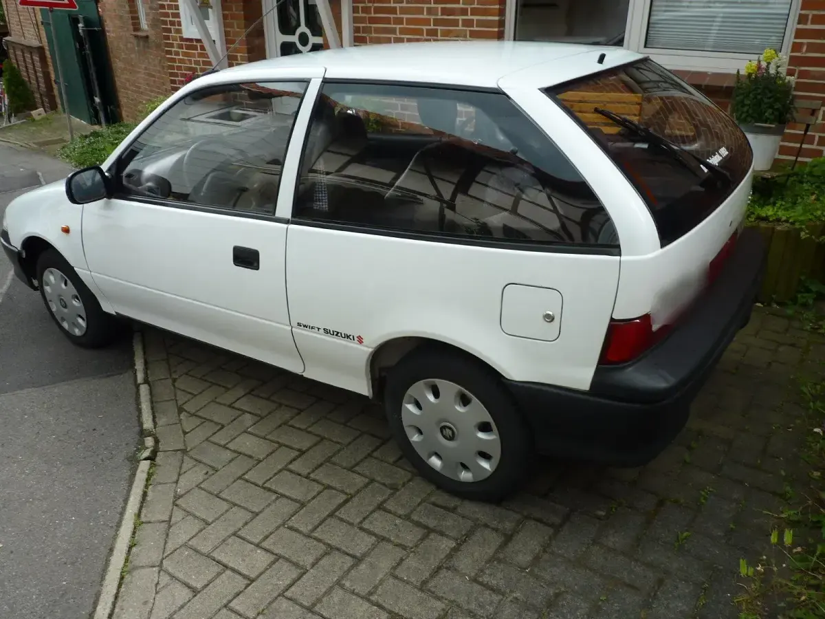 Gebraucht Suzuki Swift 53 PS (38 kW) 1992 Weiß Kleinwagen